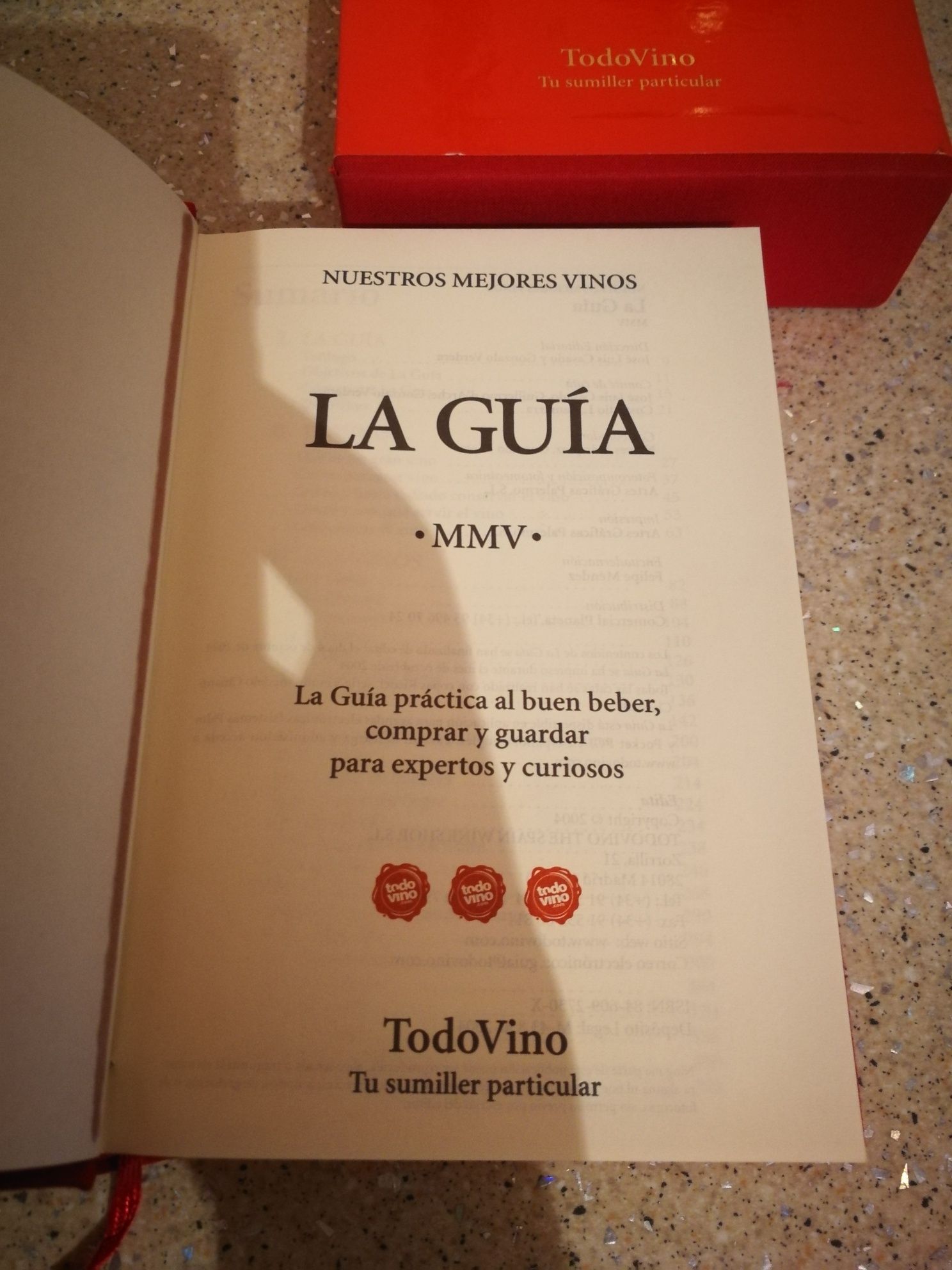 La guía - Guidul vinurilor, editie 2004 limba spaniola.