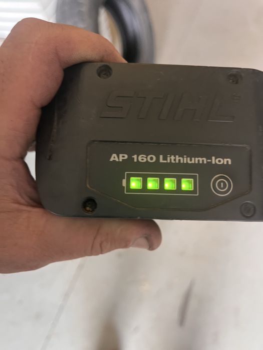 Baterie si incarcator sthil