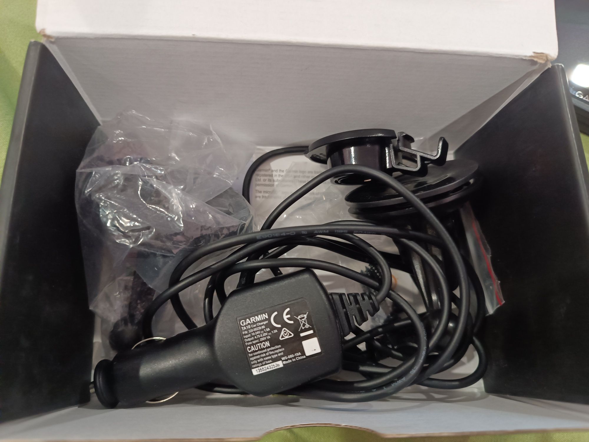 Навигация за камион Garmin 570 LMT