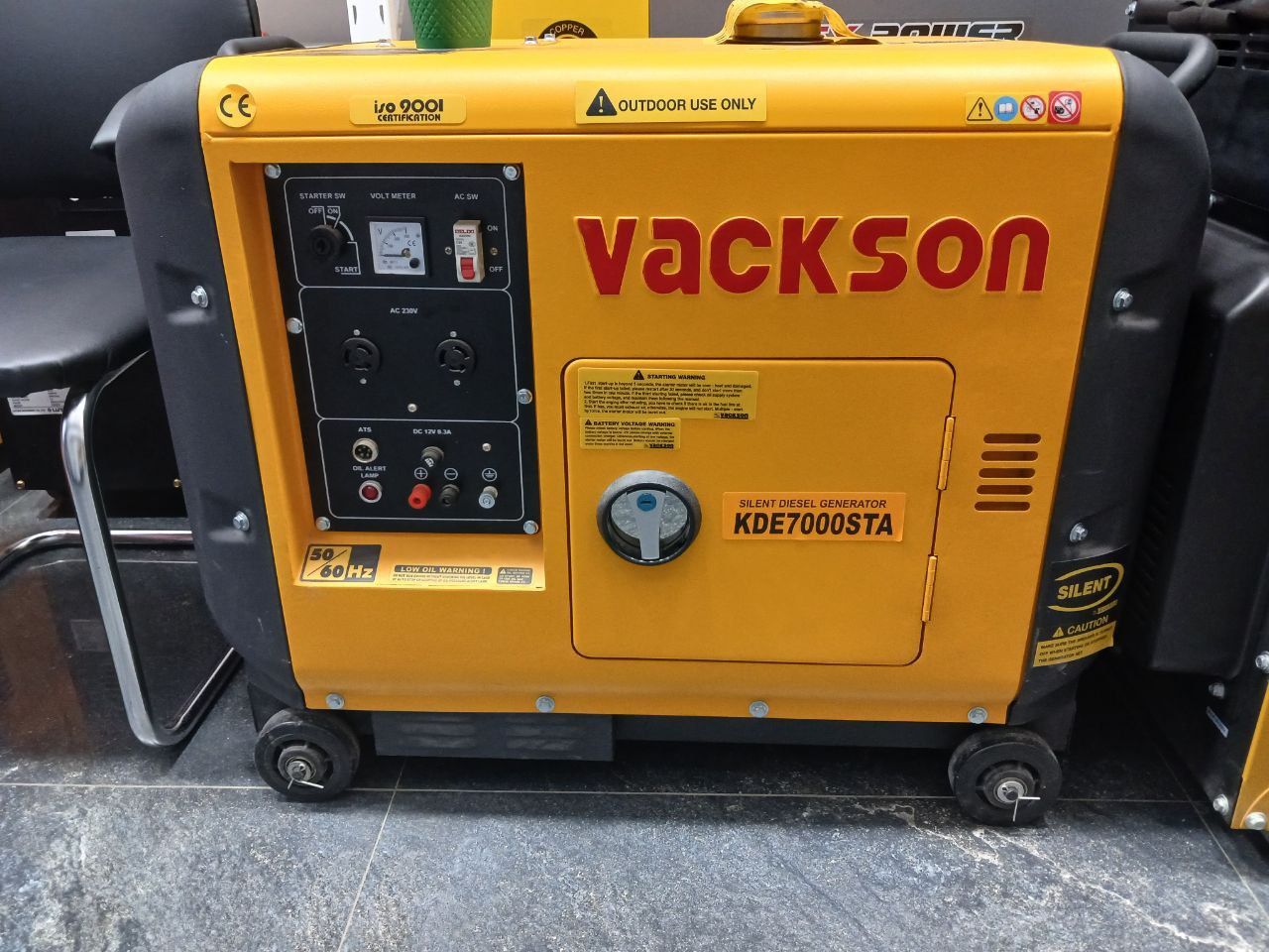 Дизельный генератор VACKSON 5.5 без шумный