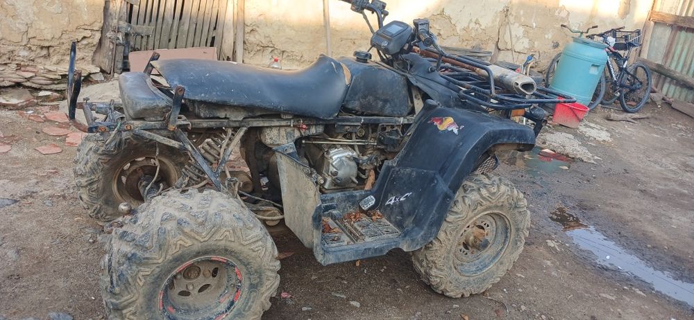 Vând atv linhai buyang 300 pentru piese