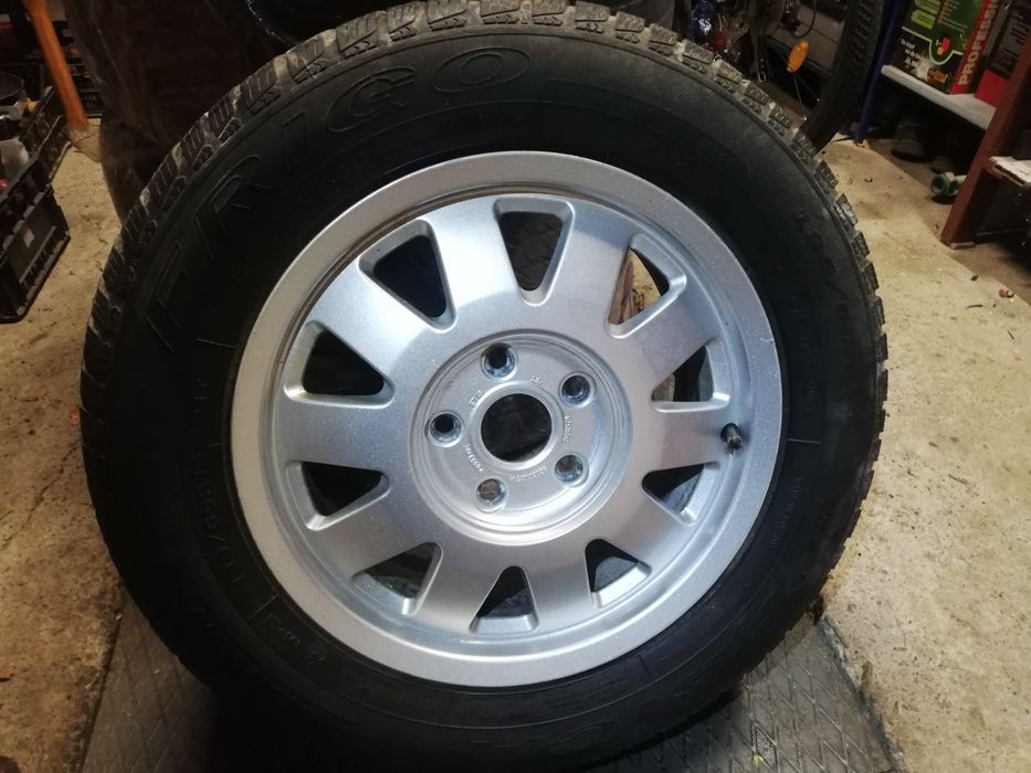 4 jante cu anvelope de iarna