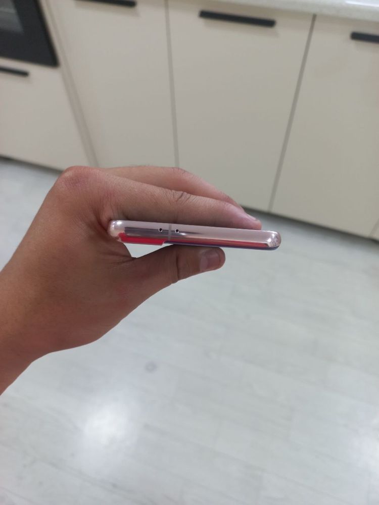 Samsung S21 идеал