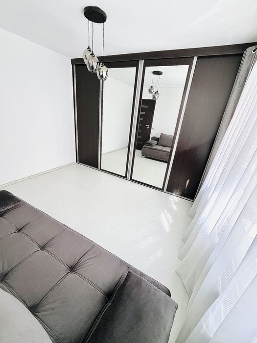 Apartament 3 camere 74 MP mobilat cu 2 balcoane utile si loc parcare