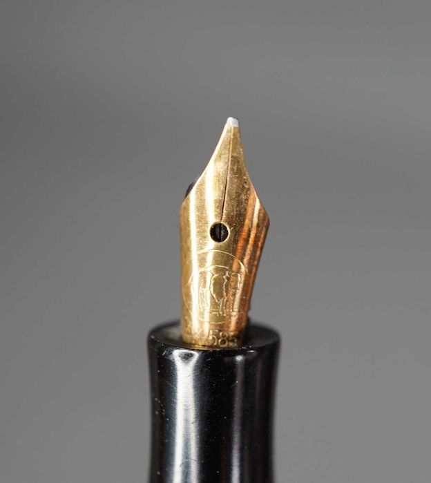 Rona Gold Стара писалка с златен писец и кутия не използвана