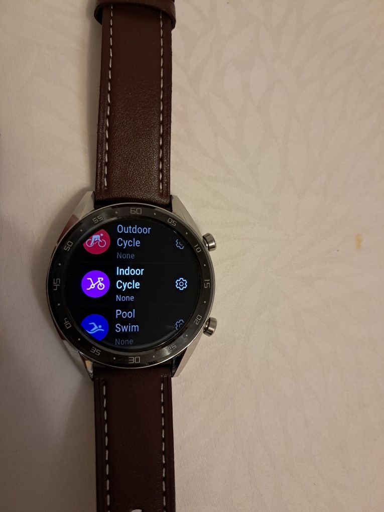 Смарт часовник Huawei watch GT1