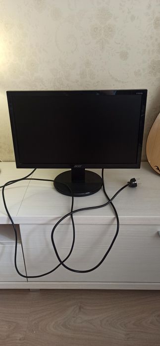 Монитор в идеальном состоянии.срочно!