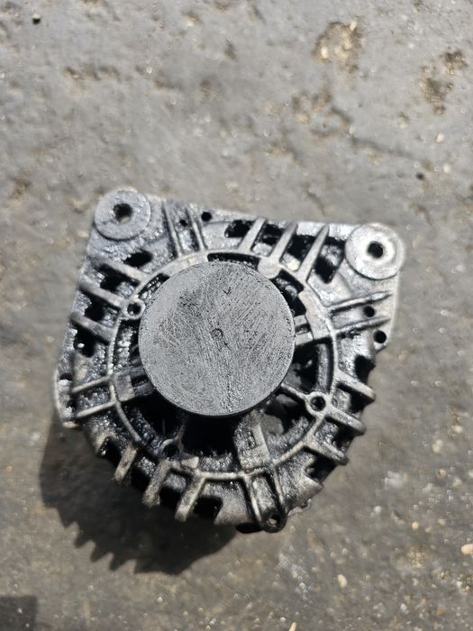 Alternator Opel Movano 2.0 2008