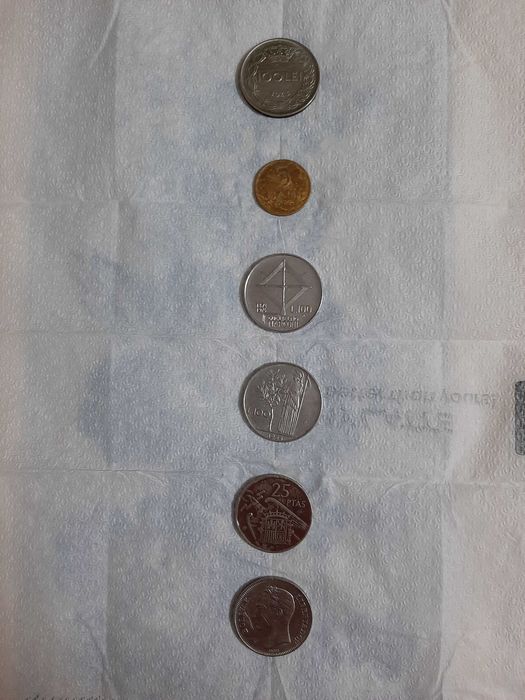 Vand monede vechi rare de colectie