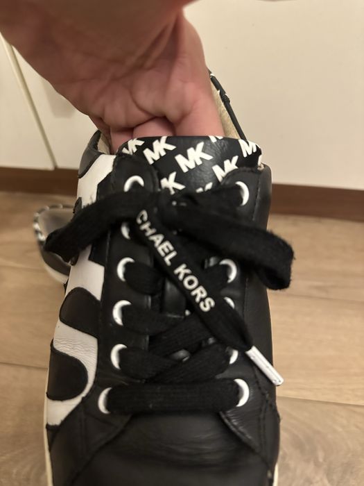 Michael Kors кецове