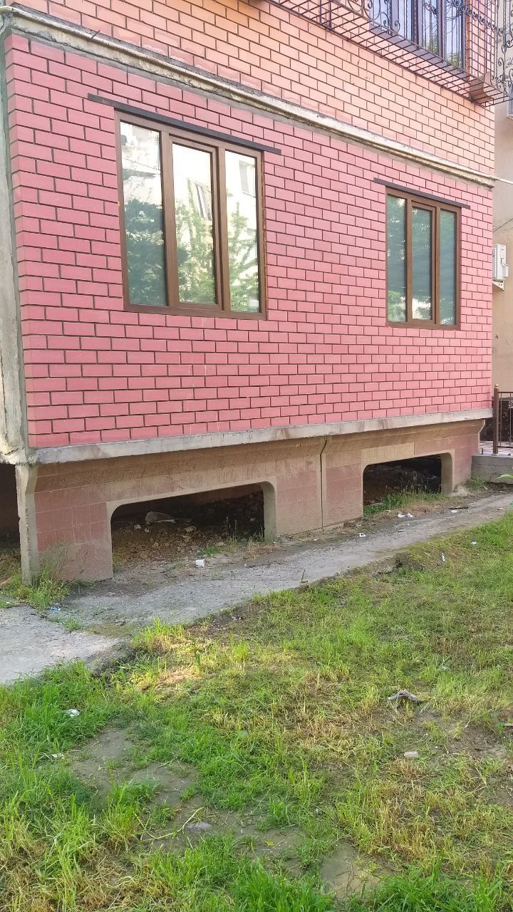 Кладка кирпича балкон balkonga g'ish teramiz