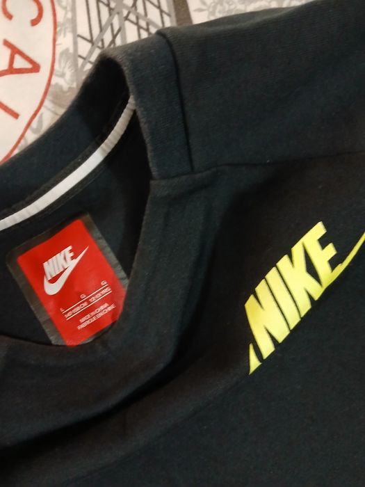 Nike dri fit спортна блуза,суитчъри Nike и  Under Armor.