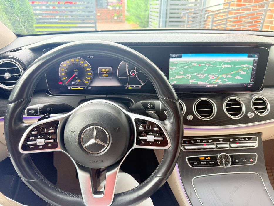 Mercedes-Benz E class 220d 9G Tronic