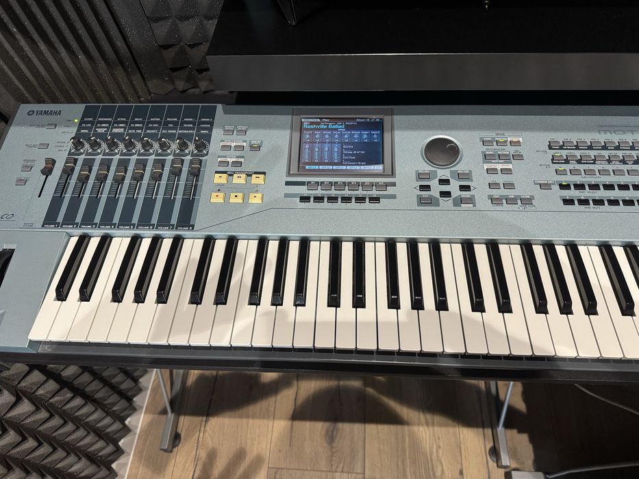 Синтезатор yamaha motif xs6