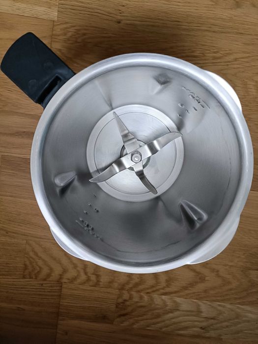 Vând monsieur cuisine