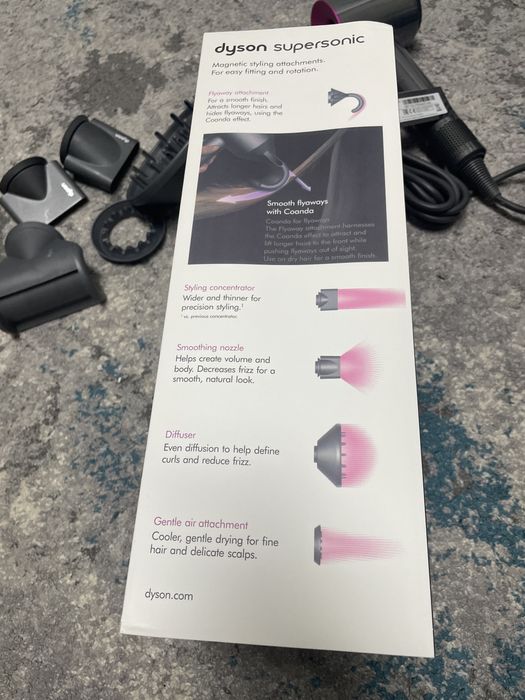 Uscator Dyson Supersonic HD08 Pink