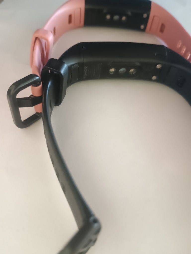 Honor band 5  смарт гривни 2 бр