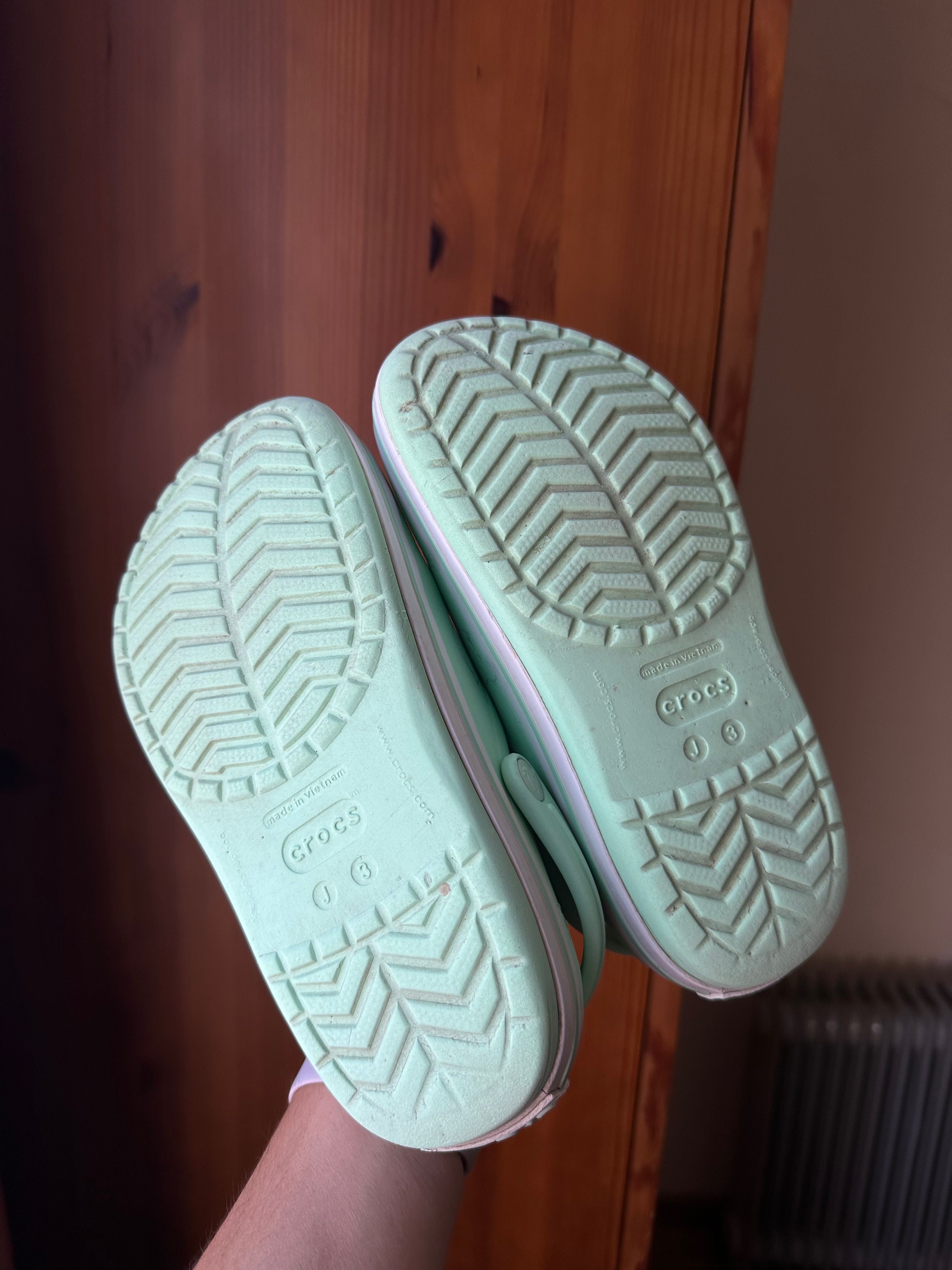 Crocs j3 за момиче цвят мента + сини като подарък