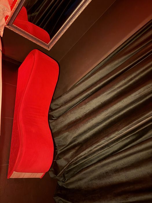 Regim Hotelier BDSM Jacuzzi