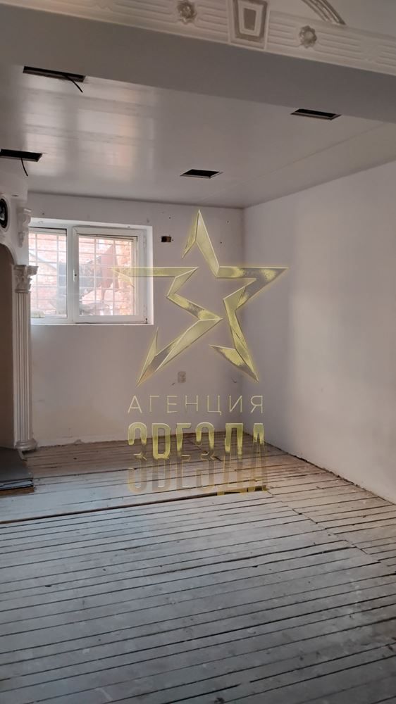 Продава се Къща в Пловдив, Изгрев - 165 кв.м за 576 €/кв.м - Снимка #2