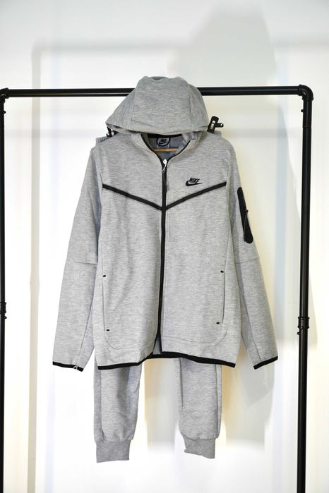 Trening Nike Tech Fleece, Model NOU 2025 -Calitate Premium baieti fete