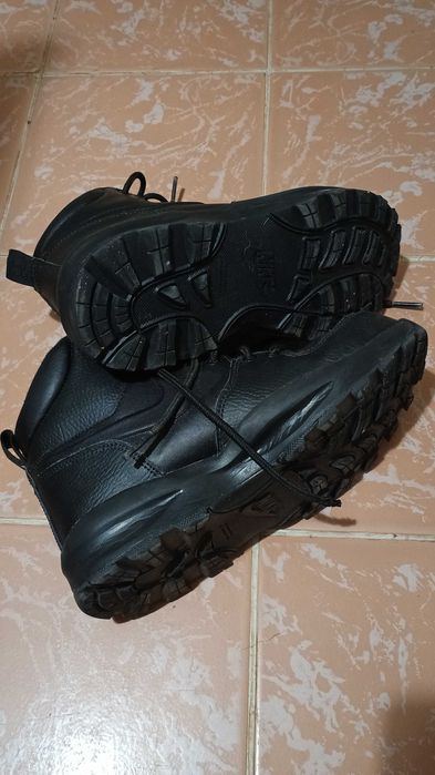 Обувки Nike Manoa Leather