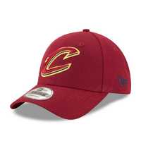 Sapca de dama New Era cleveland rosu