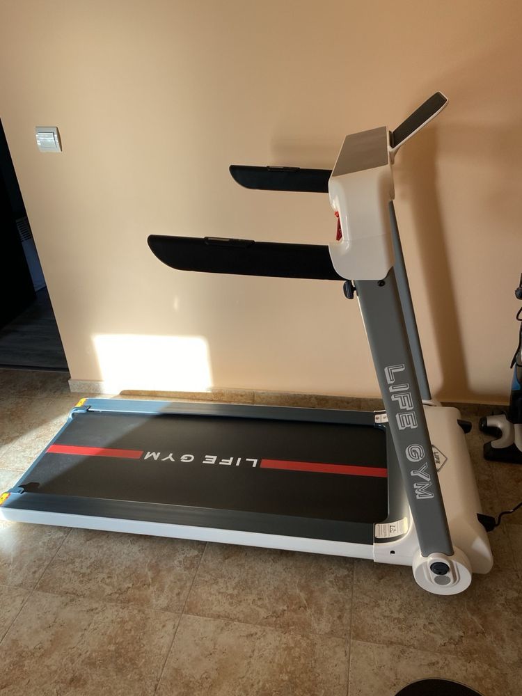 Life Gym сгъваема бягаща пътека