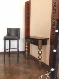 Тоалетка с огледало и бар стол