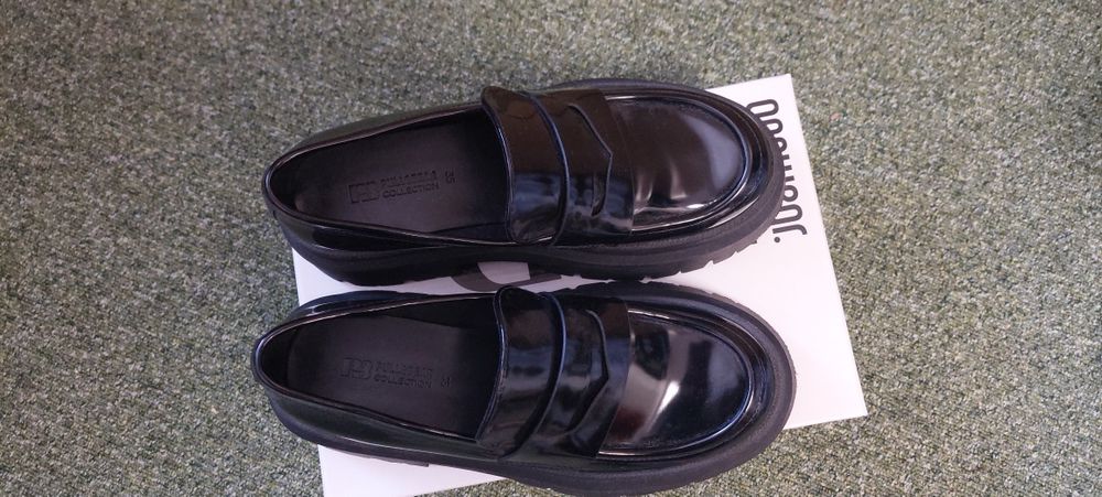 Mocasini Bershka