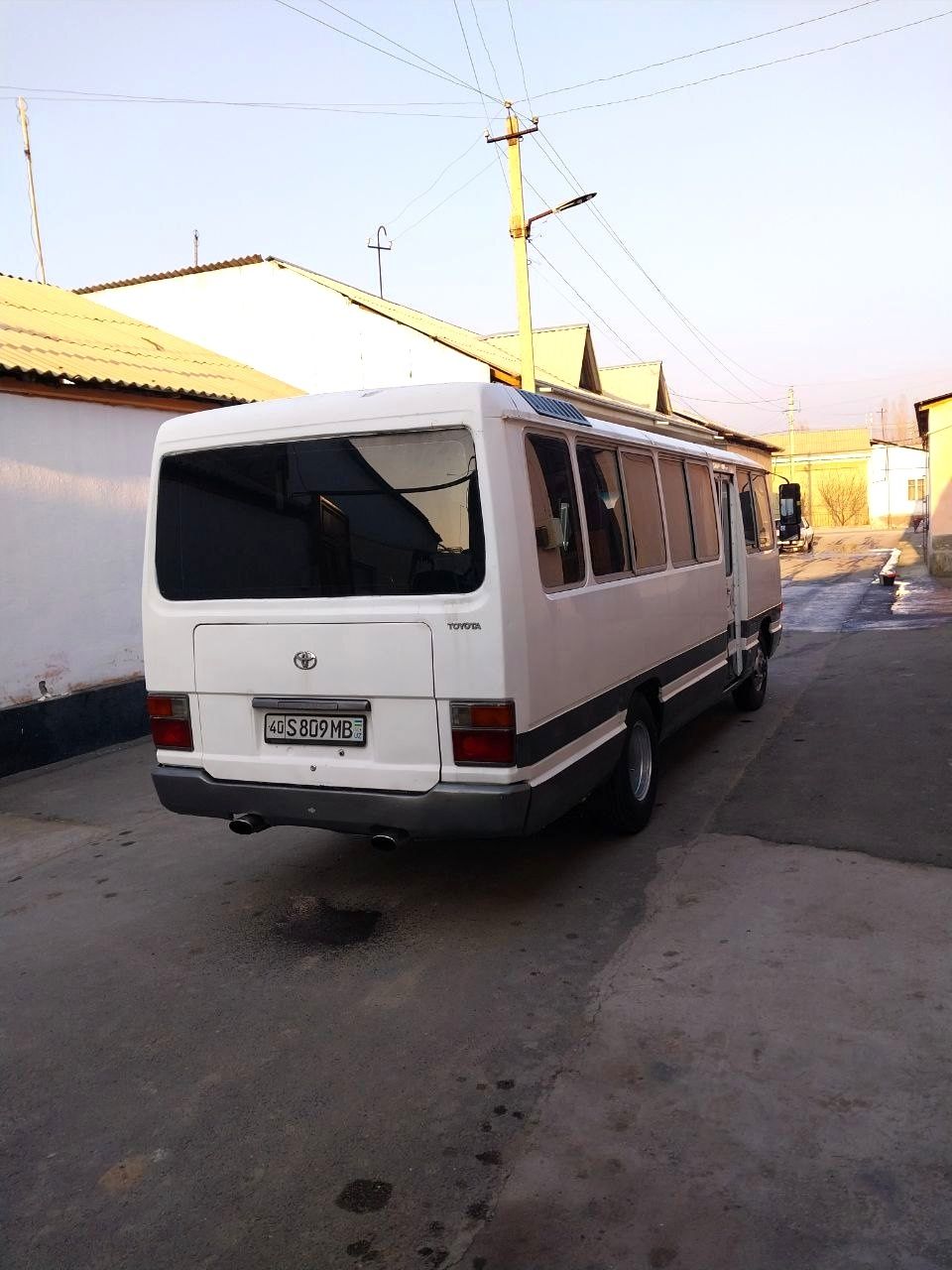 Avtobus  TOYOTA sotiladi