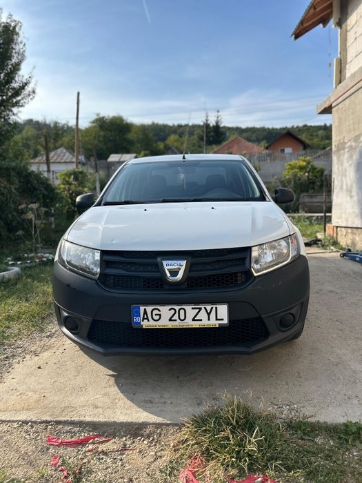 Vând Dacia Logan 2015
