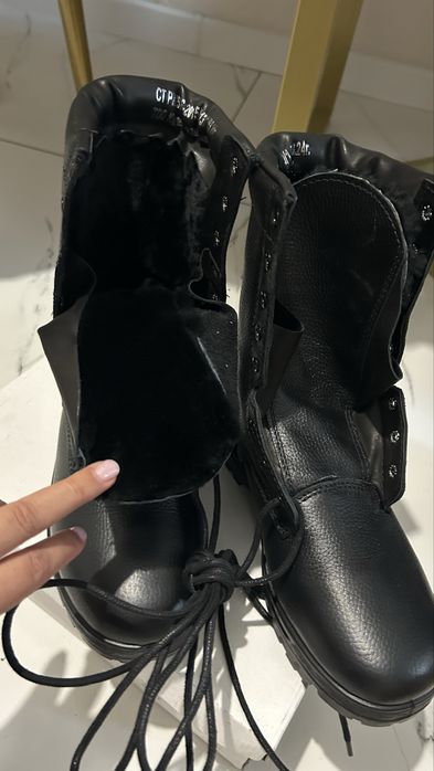 Продам берцы зима и летние. Сапоги и туфли.