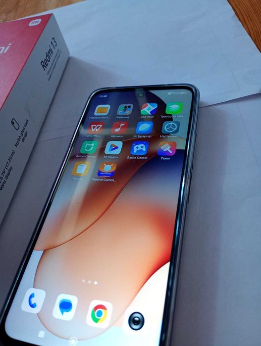 Чисто нов смартфон Xiaomi Redmi 13, 8GB RAM, 256GB