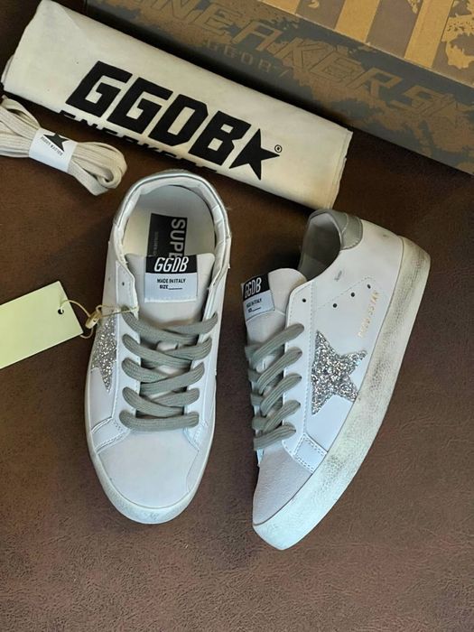 Adidasi Golden Goose noi