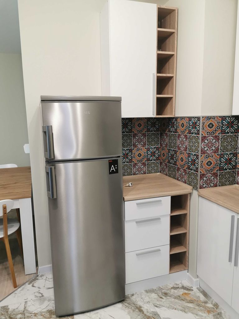 Дава се под наем Тристаен апартамент в Стара Загора, Център - 90 кв.м за 357 € - Снимка #16