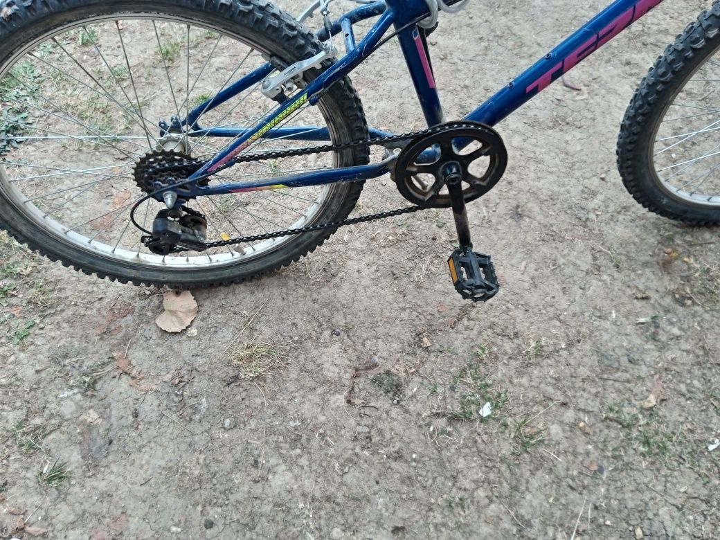 Bicicleta DHS (aproape nouă)