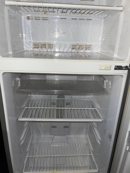 Холодильник фирмы Daewoo