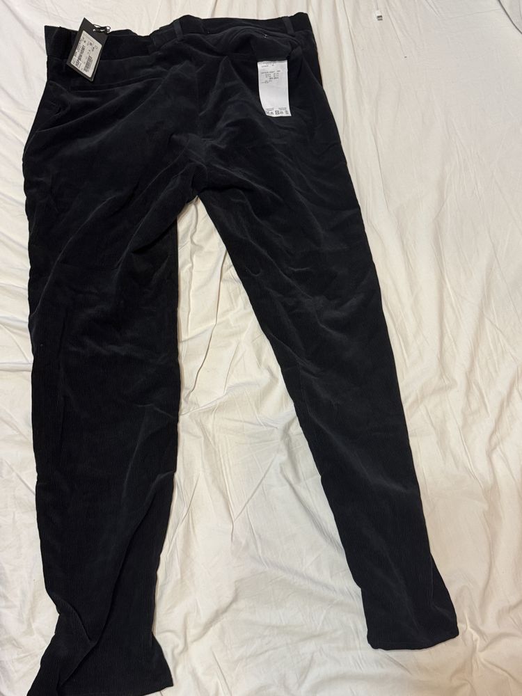 Vand blugi-raiat Giorgio Armani, originali, pt barbati, noi, mar 50