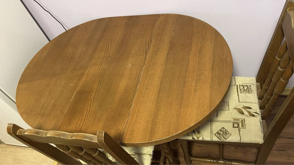 Трапезна маса овал