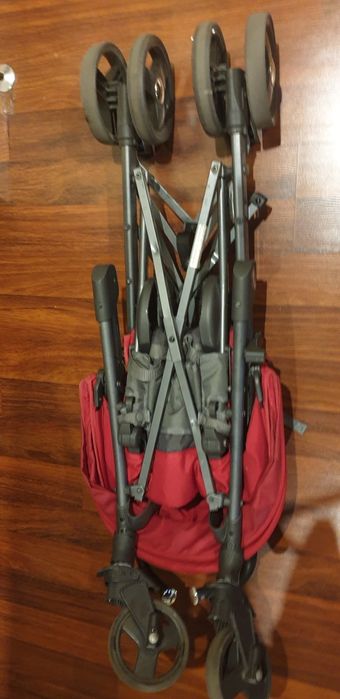 Căruț chicco roșu