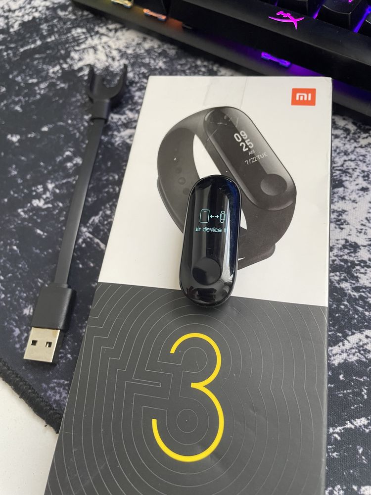 Продам фитнес часы Mi Band3