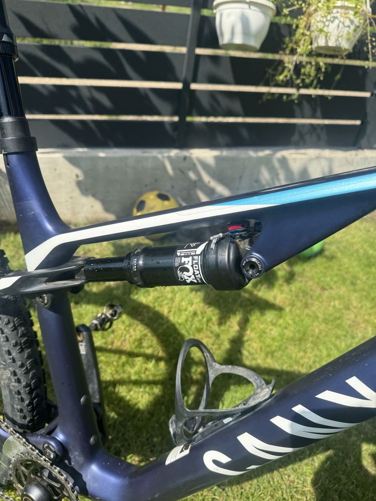 Canyon Lux 7 2021 | M | 3300 km