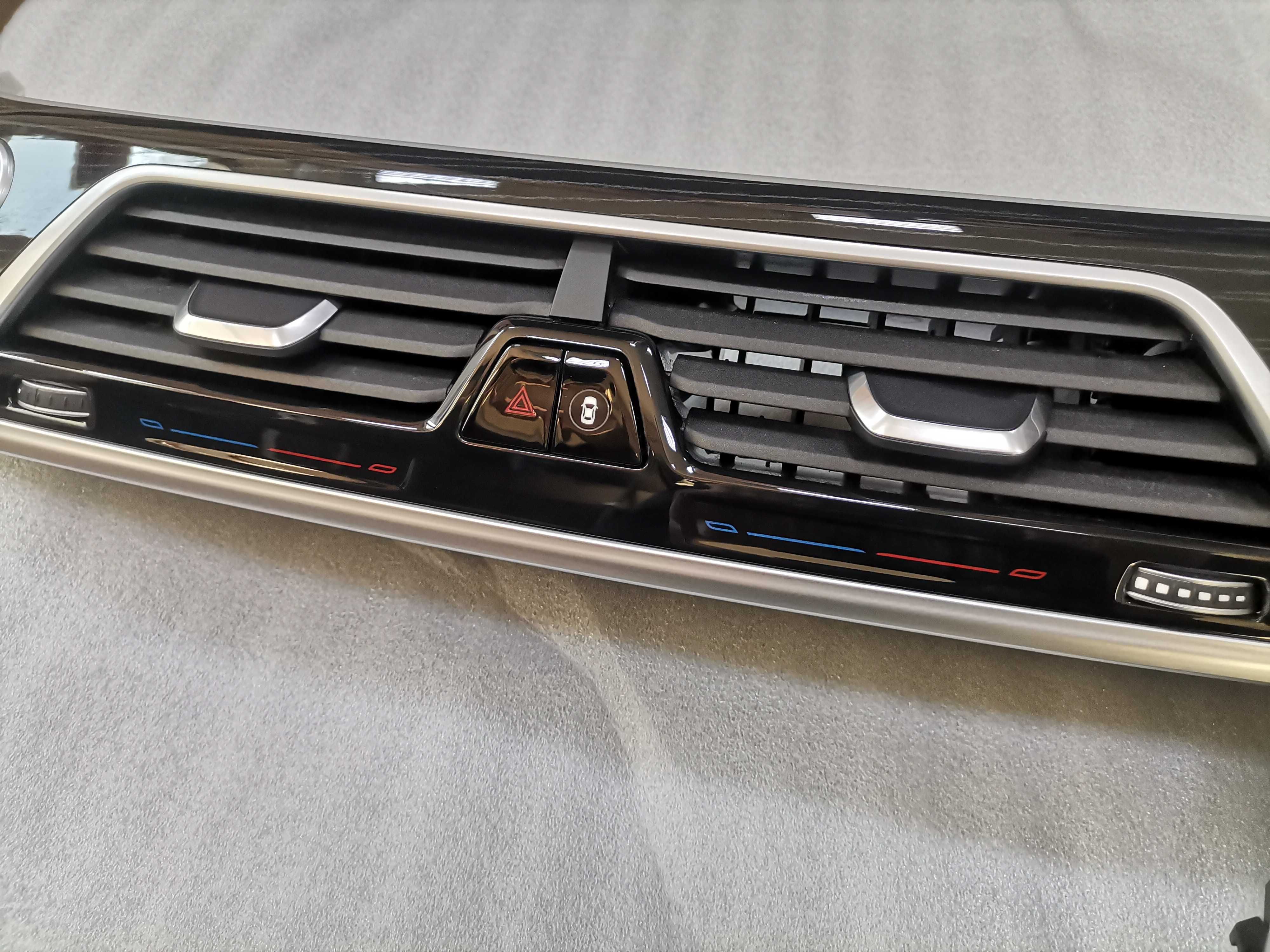 Лайсни Табло BMW G11 G12 Facelift Touch Ambient Fineline Schwartz