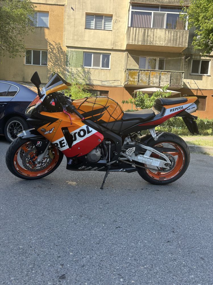 Honda CBR 600 rr impecabila