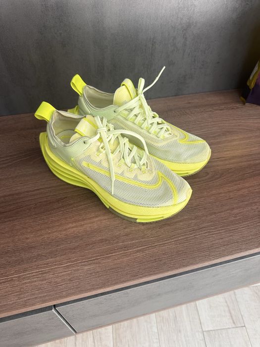 Nike zoom double stacked Cl0804 700