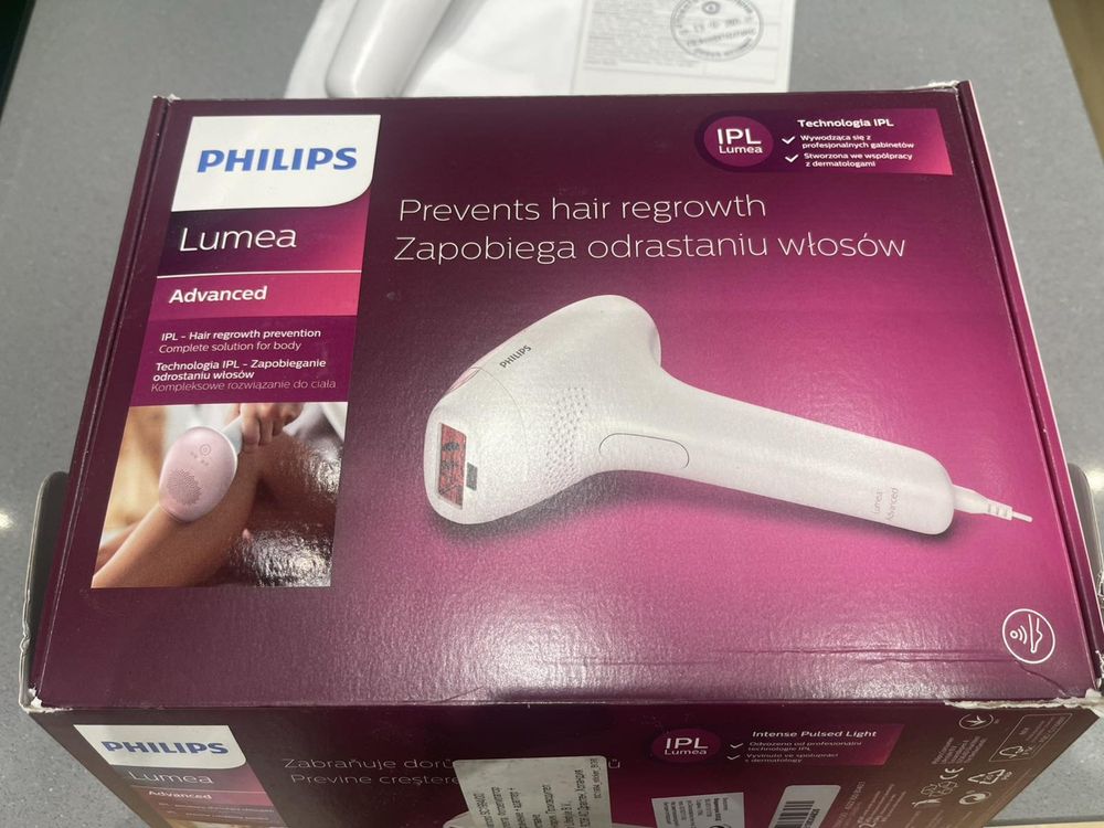 Фотоепилатор Philips Lumea Advanced