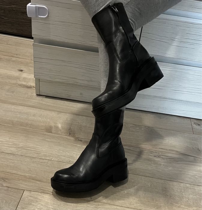 Ghete din piele naturală Zara