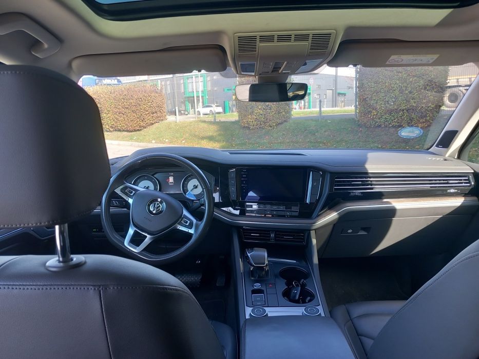 Vw Touareg 2019 R line .panoramic