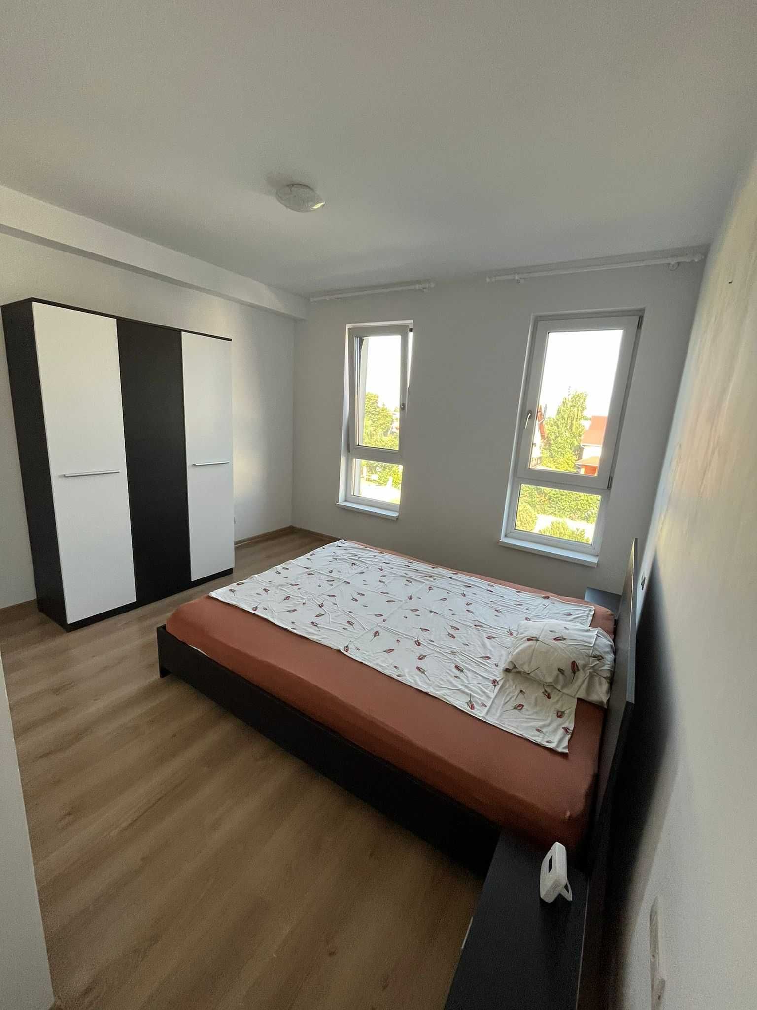 Ap. 2 camere Calea Buziasului 132